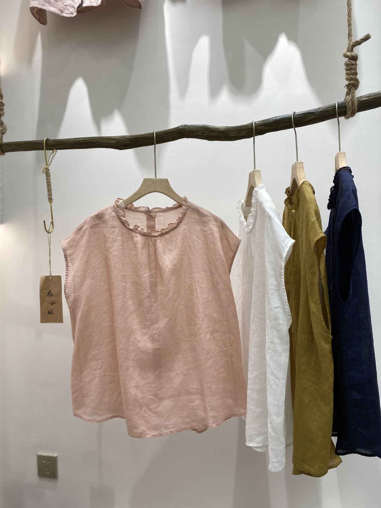 B10003 Vintage Artistic Ruffled Collar Ramie 95%+ Linen Blouse for Women Summer New Style Back Single Button Reversible Flutter Sleeve Blouse for Women