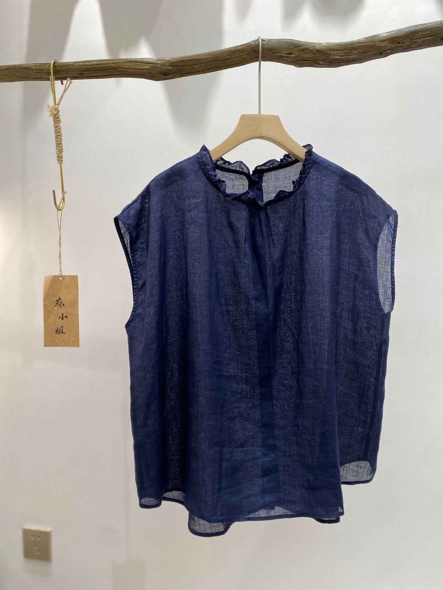 B10003 Vintage Artistic Ruffled Collar Ramie 95%+ Linen Blouse for Women Summer New Style Back Single Button Reversible Flutter Sleeve Blouse for Women