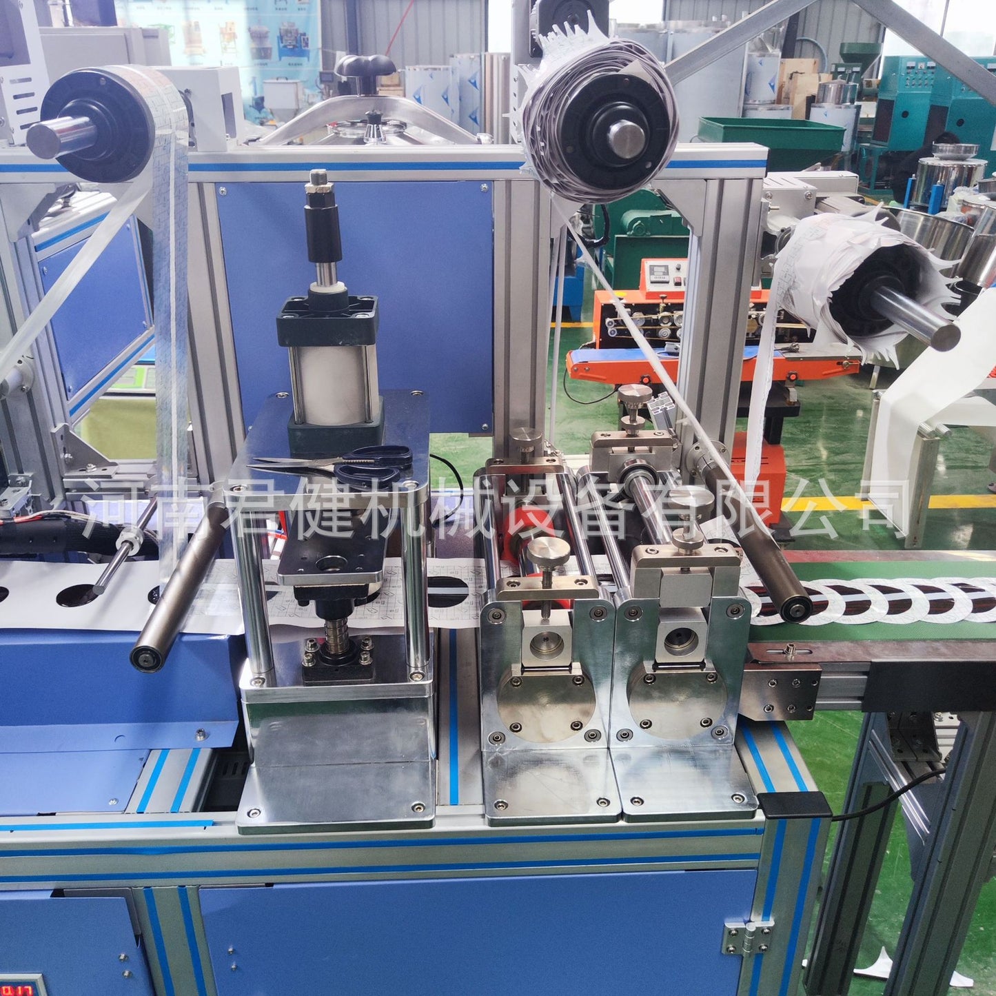 Far Infrared Patch Making Equipment Fully Automatic Plaster Application Beach Forming Machine Stirring Plaster Machine with Heating Pot - Ivana Supply Store